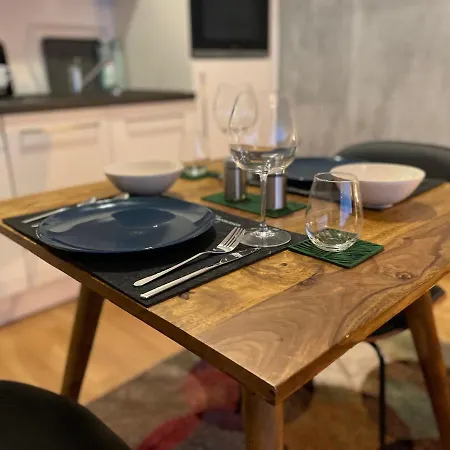 公寓 Stevie Nicks I Workplace I 24in Screen I Kitchen I Ps4 奥芬巴赫